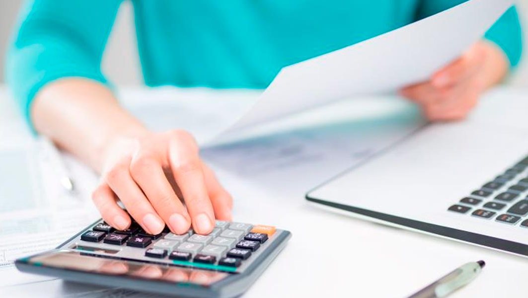 Участникам ВЭД снизили доначисления налогов более чем на треть