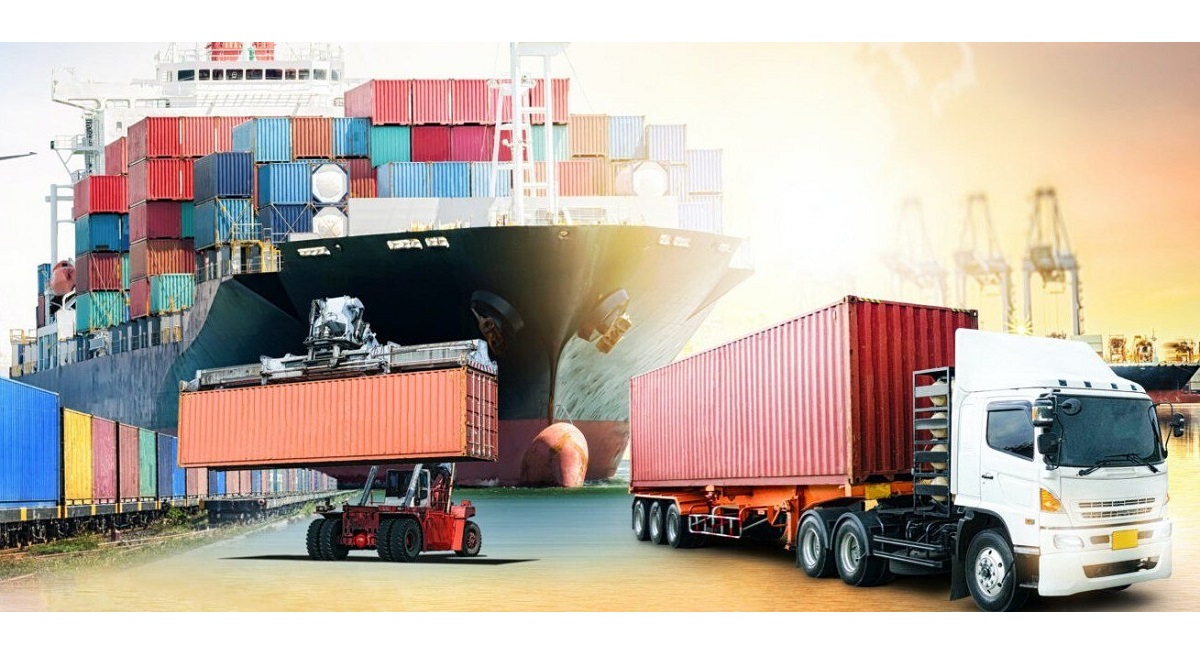 Объём внешней торговли России за восемь месяцев года снизился на 3,2%